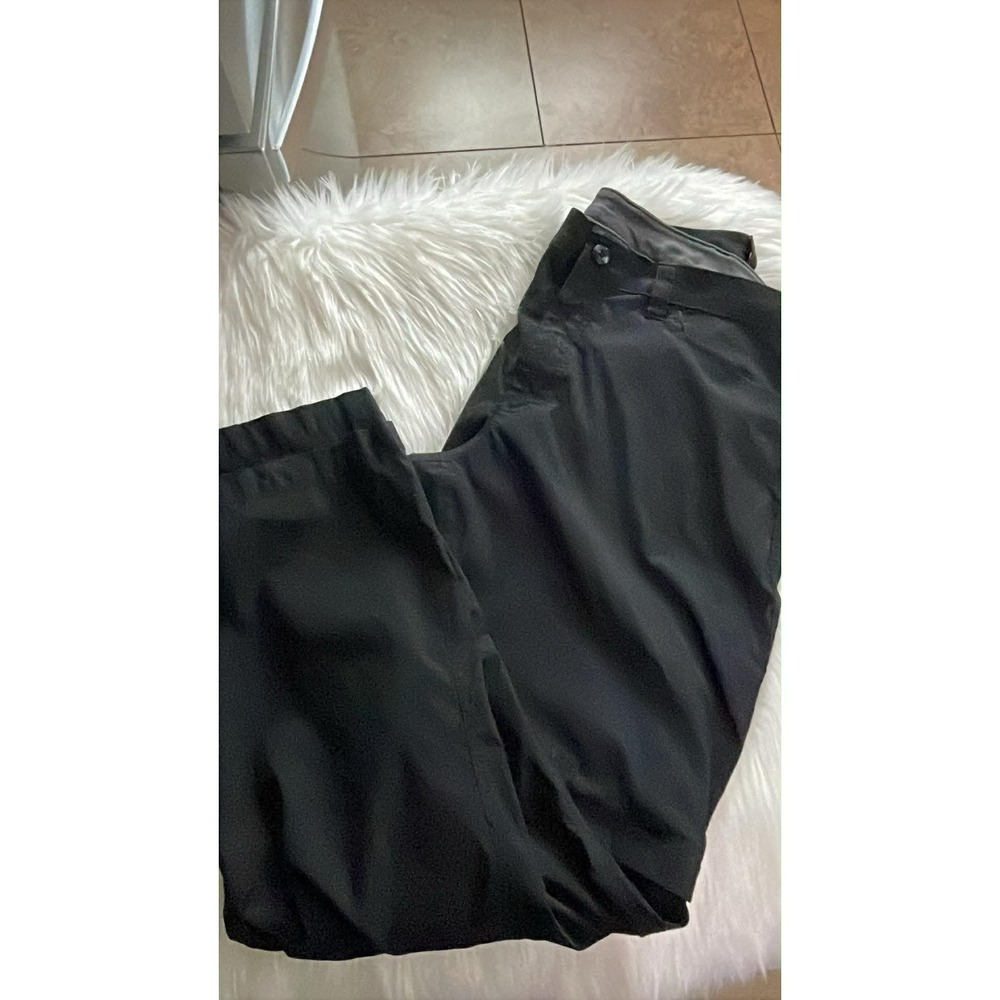 Eddie Bauer Convertible Tech Stretch Pants
Men's Black Straight Leg Size 36x30